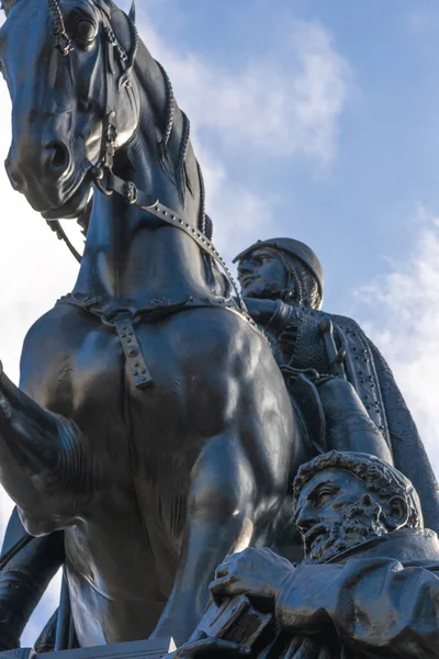 Olhando Para Cima Estátua Homem Cavalo Praga República Checa — Fotografia de Stock