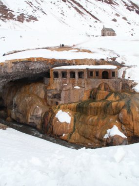 karlı Kilisesi