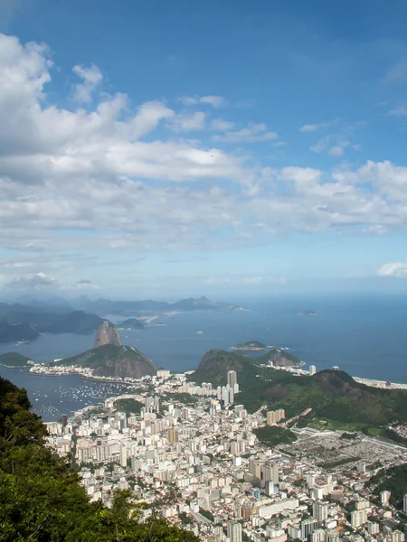 Vista da cidade do Rio com pão de açúcar — Fotografia de Stock