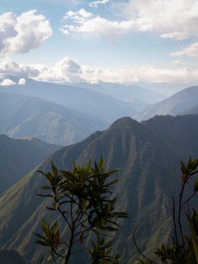 Inca Trail dağ Vadisi