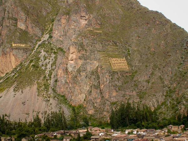 Экеко в горах — стоковое фото