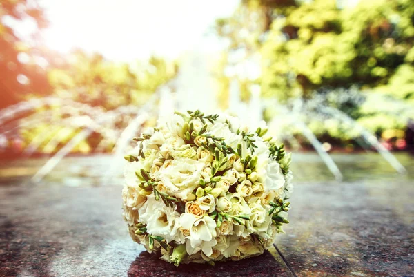 Buquê de casamento de flores agradáveis — Fotografia de Stock