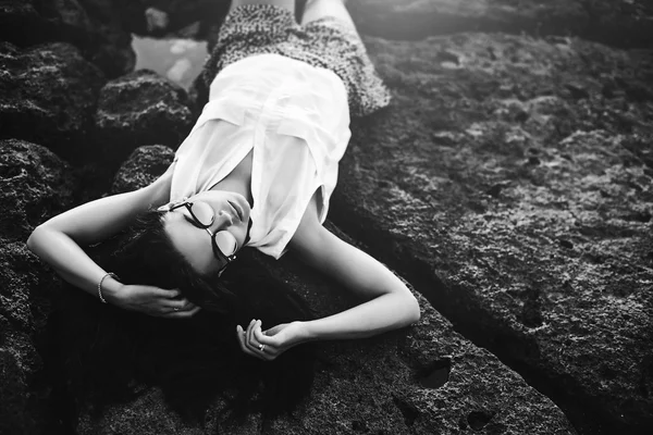 Kızın rahatlatıcı deniz