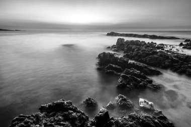 Akşam gün batımı Denizde