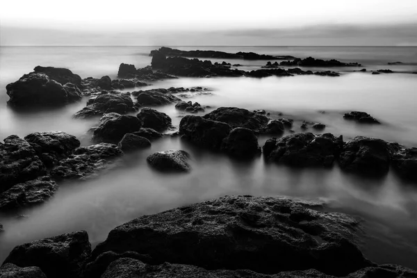 Pôr-do-sol da noite no mar — Fotografia de Stock