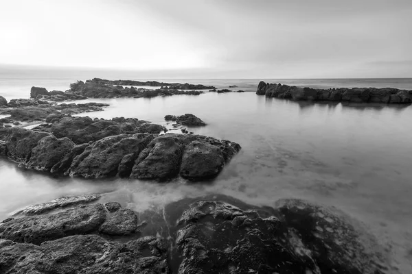 Вечерний закат на море — стоковое фото