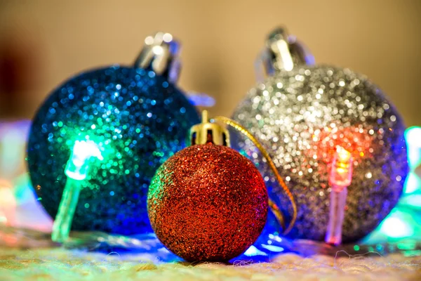 Decoración de Navidad sobre fondo cálido — Foto de Stock