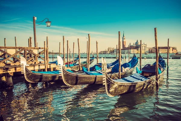 Góndolas en la Piazza San Marco, Venecia — Foto de Stock