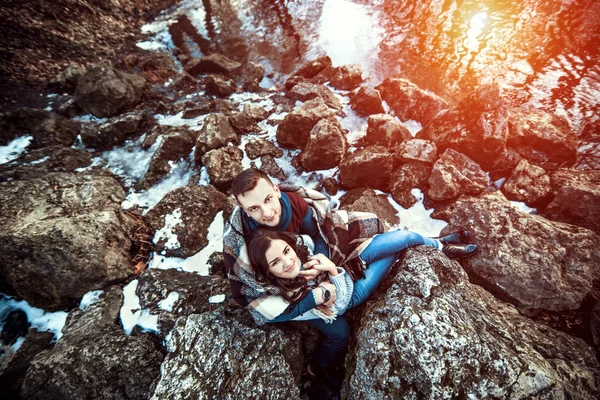 Jovem casal feliz — Fotografia de Stock