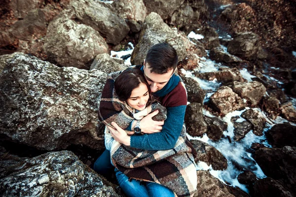 Jovem casal feliz — Fotografia de Stock