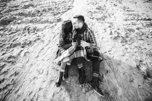 Pareja feliz joven —  Fotos de Stock