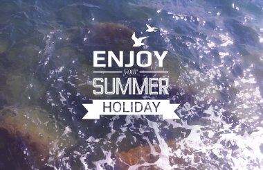 Şirin bir deniz vektör autotrace arka plan üzerinde yazı. Yaz tatilin keyfini