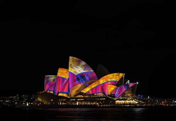 Casa de ópera de Sydney durante a edição do festival vívido de Sydney 2016 — Fotografia de Stock