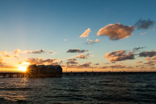 Busselton jetty ที่พระอาทิตย์ตก . — ภาพถ่ายสต็อก