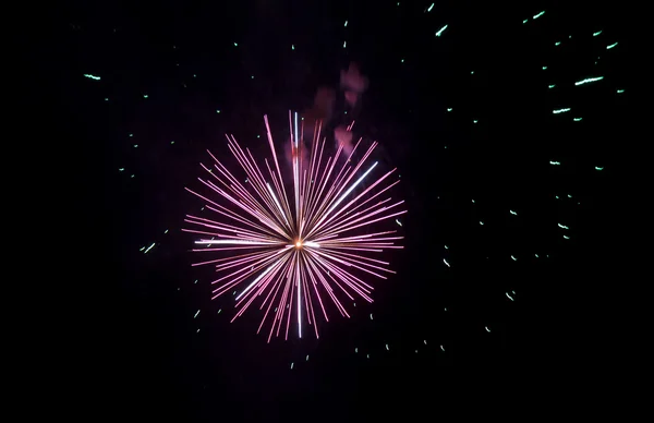 Fireworks against dark sky — Stock Photo, Image