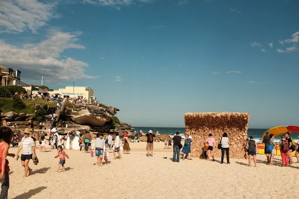 Rzeźba nad morzem - przybrzeżny spacer Coogee to Bondi w Sydney, Australia. — Zdjęcie stockowe