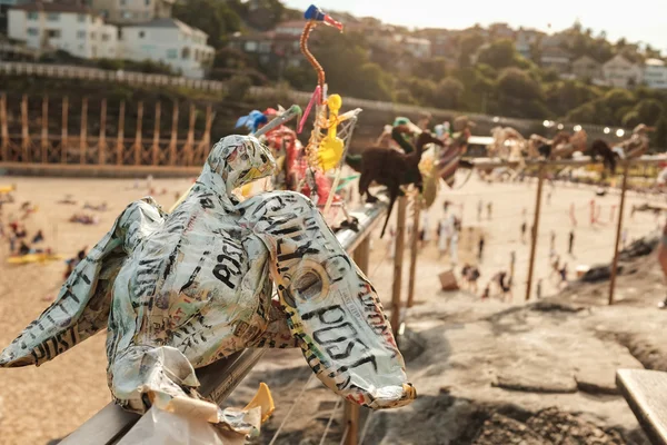 Deniz kenarındaki heykel - Avustralya, Sidney 'de Coogee' den Bondi 'ye sahil yürüyüşü — Stok fotoğraf