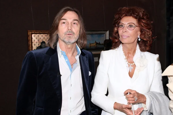 Sophia Loren, Nikas Safronov. Moskou. Rusland. 09.04.2015 — Stockfoto