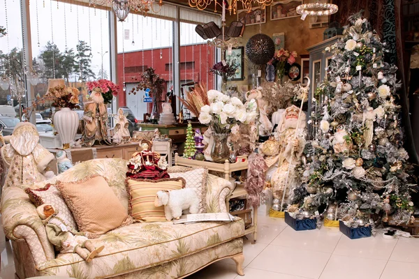 Feestelijke Interieur Met Kerstboom Giften Kerstman Moskou 2015 — Stockfoto