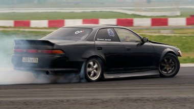 Moskova, Rusya - 05.29.2021: Moskova yakınlarındaki ADM Hipodromu 'nda DRIFT ExPO Paten Modu Festivali