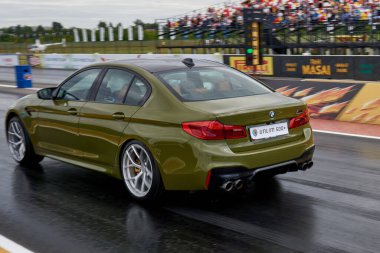 Moskova, Rusya - 06.05.2021: Moskova 'daki RDRC Racepark (Bykovo havaalanı) bölgesinde, dünyanın tek süper araba festivali 