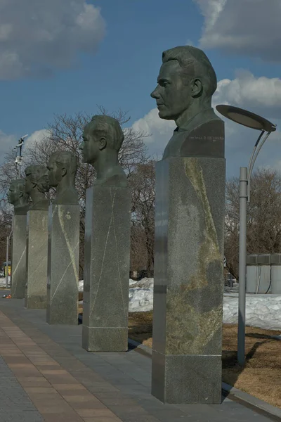 Monuments to Soviet scientists of the space industry at VDNKh