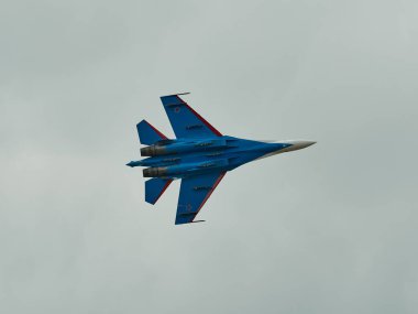 Zhukovsky, Moskova bölgesi, Rusya - 24,07.2021: MAKS 'te akrobatik takımların performansı 