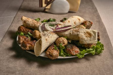 Kafkas kebap ve shawarma çeşitleri.