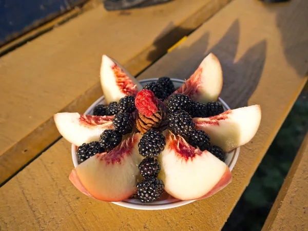 Taze Meyve Salatası