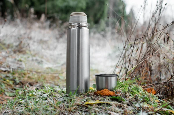 Vacuum Thermos Mug Winter Forest Steel Travel Flask Glass Steam — Stock Photo, Image