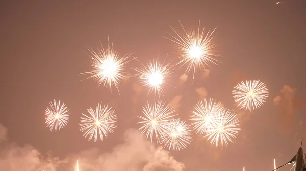 Prachtige Vuurwerk Show Donkere Lucht — Stockfoto