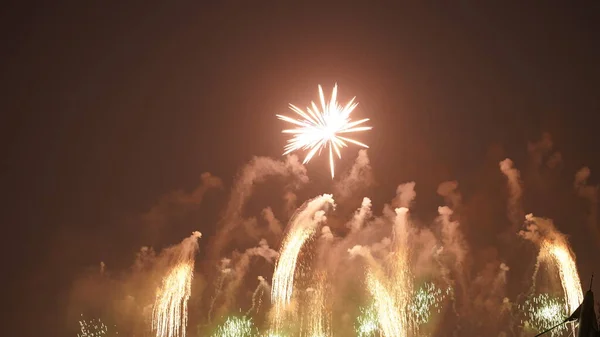 Prachtige Vuurwerk Show Donkere Lucht — Stockfoto