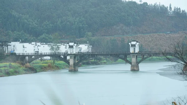 Antigua Vista Del Puente Piedra Arqueada Ubicada China —  Fotos de Stock