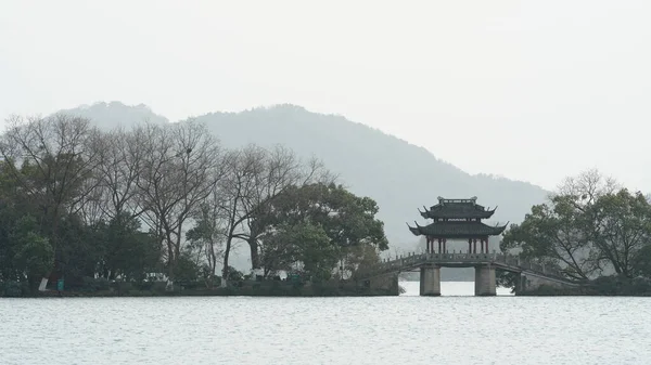 Oude Gebogen Stenen Brug Uitzicht Gelegen China — Stockfoto