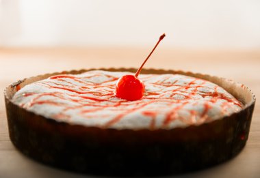 Lezzetli peynir pasta şeker kiraz