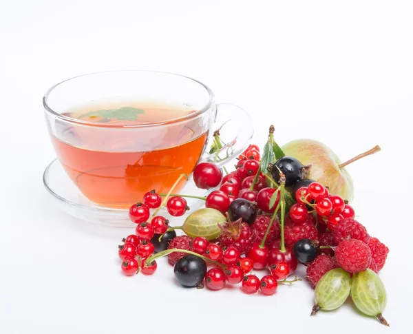 Fresh natural fruit black tea — Stock Photo, Image
