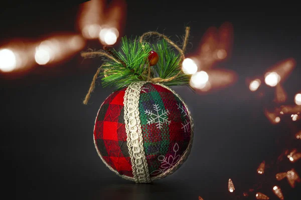 Красивий Різдвяний Тканини Чорному Тлі Світлі Гірлянди — стокове фото