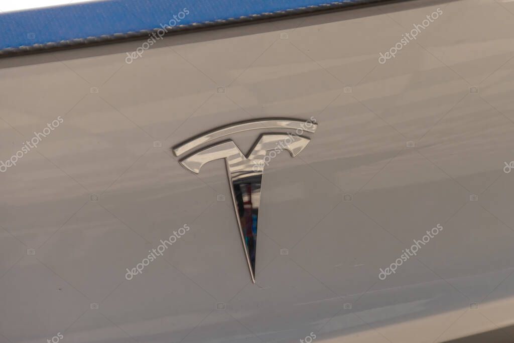 Israel. Rishon LeZion. 06.26.2021. Tesla logo on the trunk of a car.
