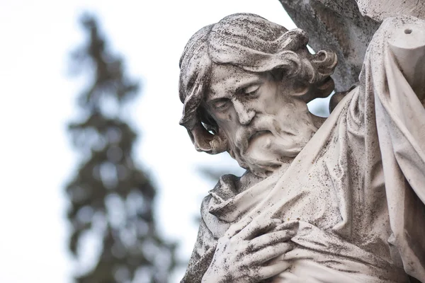 Estátua de um santo — Fotografia de Stock