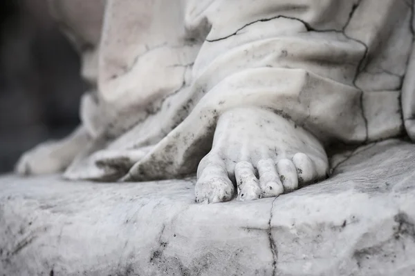 Una estatua de mármol — Foto de Stock
