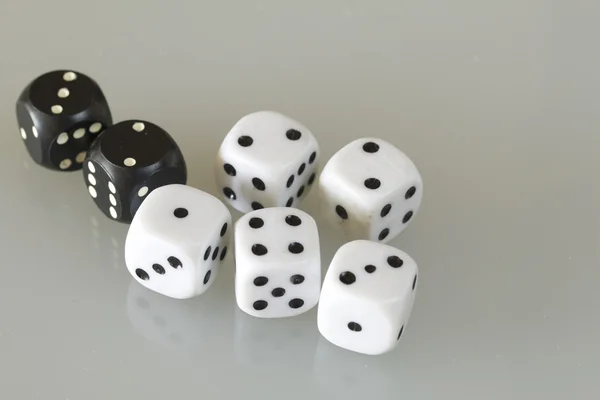 Dice. Throwing the dice during the game — Stock Photo, Image