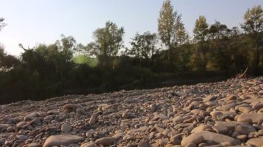 Bir traktör üzerinde binmek