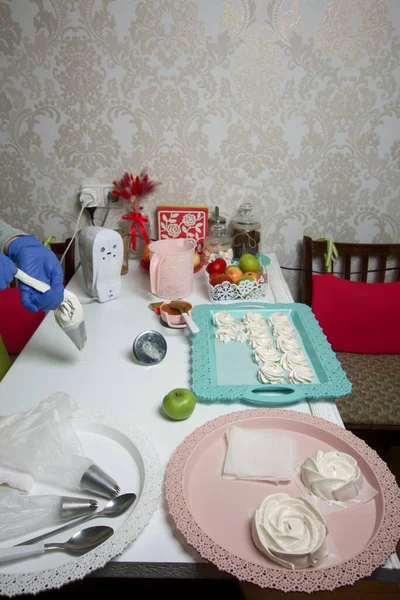 Zephyr Recentemente Cozinhado Uma Bandeja Marshmallow Feito Casa Cozinhar Doces — Fotografia de Stock