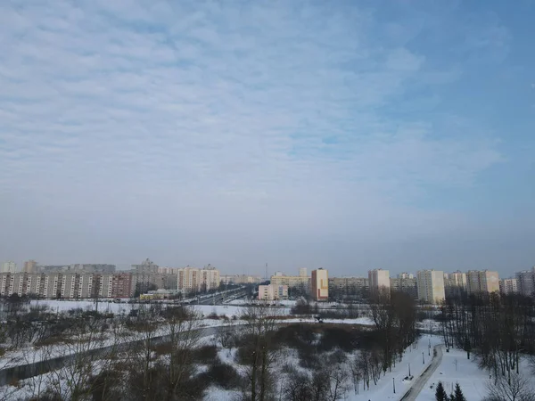 Urbane Winterlandschaft Von Oben Parkhäuser Und Bäume Stadtpark Sind Sichtbar — Stockfoto