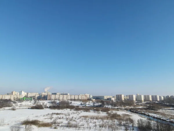 Urbane Winterlandschaft Von Oben Stadtpark Sind Mehrstöckige Gebäude Und Bäume — Stockfoto