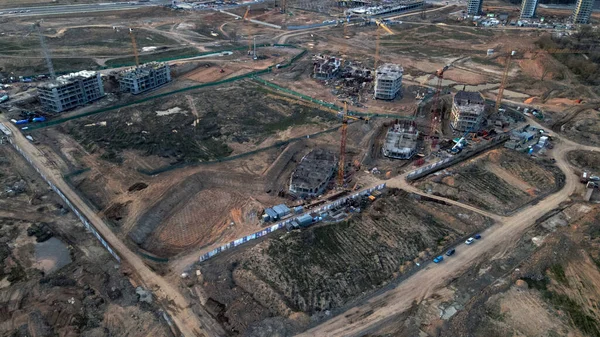 Grande Canteiro Obras Construção Edifícios Vários Andares Começou Guindastes Torre — Fotografia de Stock