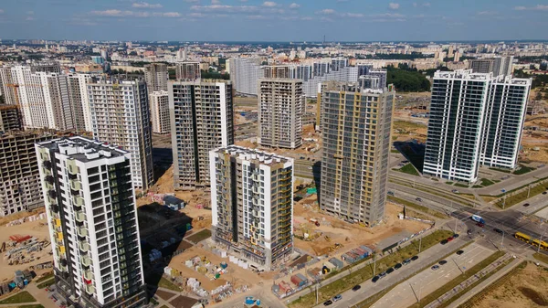 Modern Stadsutveckling Byggarbetsplats Med Flervåningshus Uppförande Byggande Ett Nytt Kvarter — Stockfoto