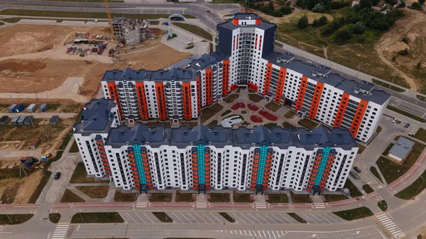 Baustelle Für Einen Neuen Stadtblock Neue Häuser Wurden Gebaut Luftaufnahmen — Stockfoto