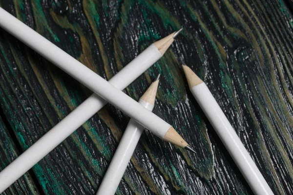 Ensemble Crayons Blancs Pour École Ils Reposent Sur Des Planches — Photo