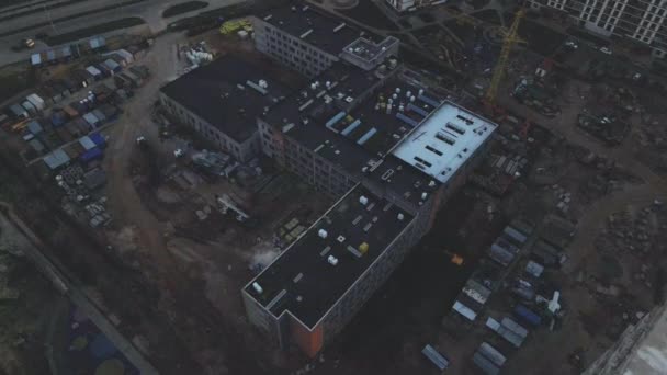 Строительная Площадка Городского Квартала Многоэтажные Здания Городской Пейзаж Рассвете Аэрофотосъемка — стоковое видео
